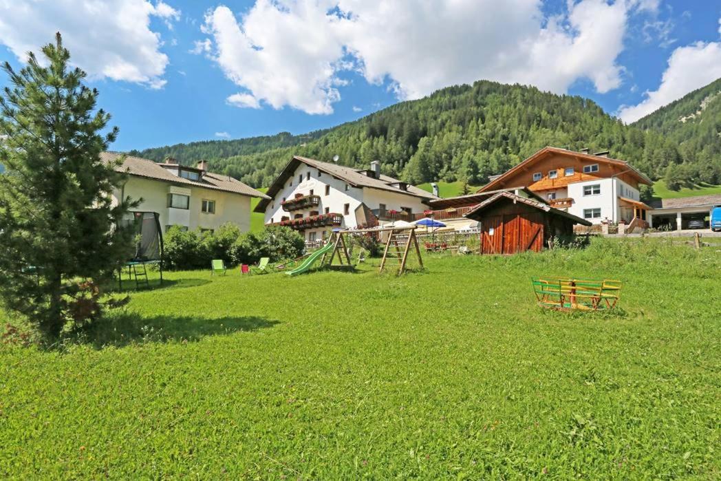 Gasthof Albergo Neuwirt Валь-ди-Вицце Экстерьер фото